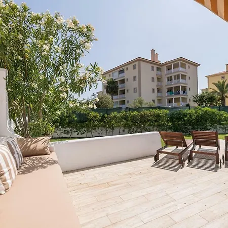 Lovelystay - Private With Pool And Garden Villa *